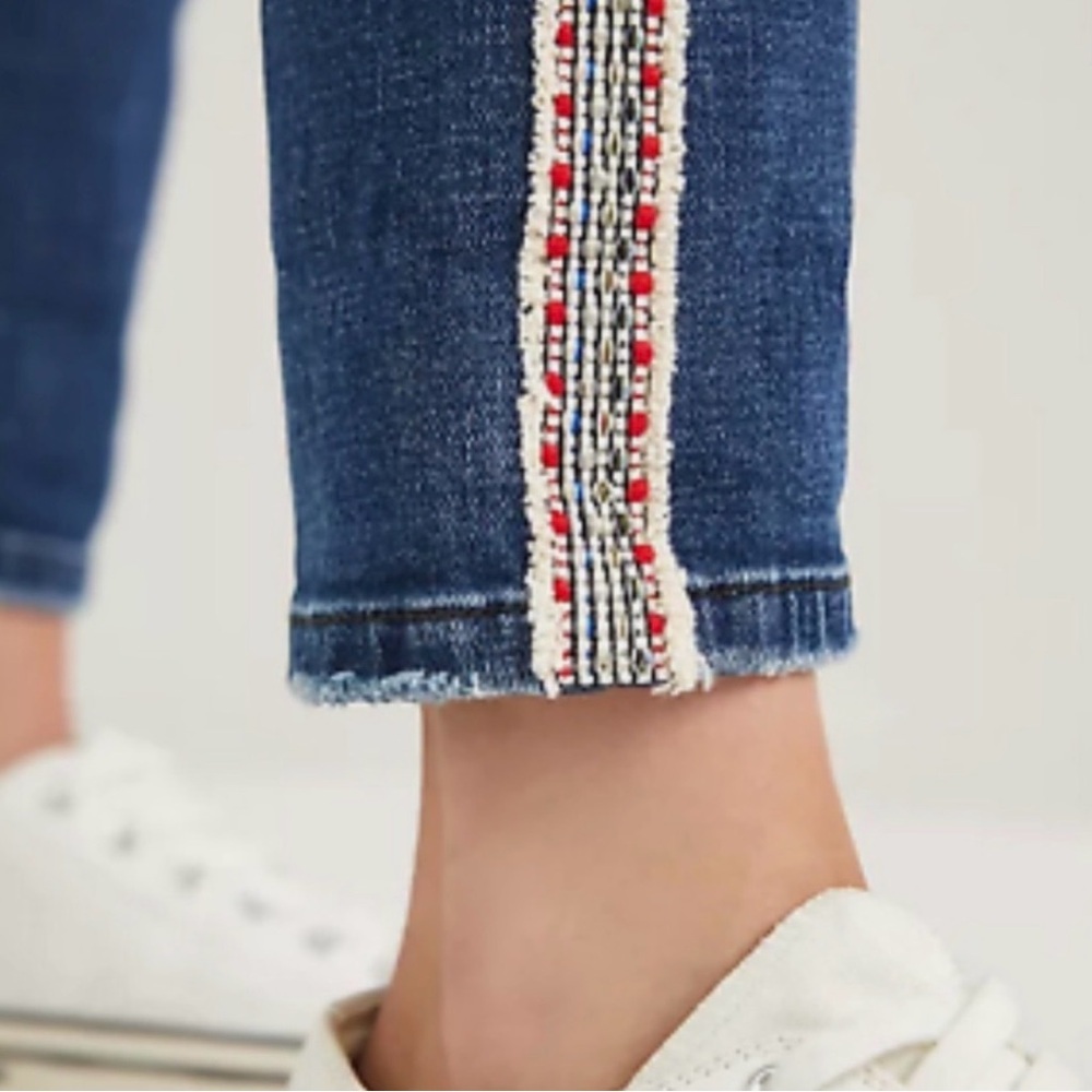 Anthro Pilcro Slim Boyfriend Crop High Rise Jeans With Embroidered Side Stripe - Picture 3 of 15